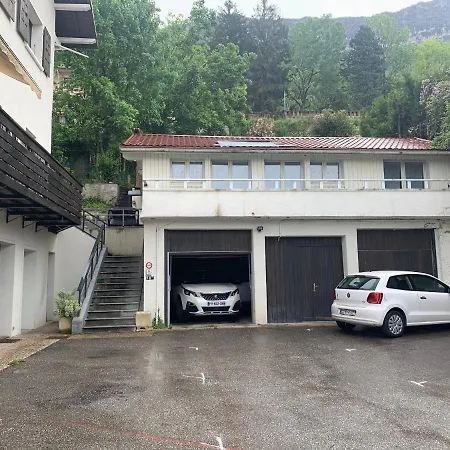 Апартаменты Annecy 60 M2 4-6 Pers Proche 1garage Terrasse Vue Вейрье-дю-Лак